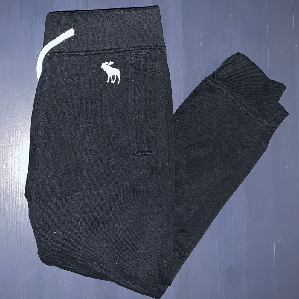 Abercrombie kids joggers